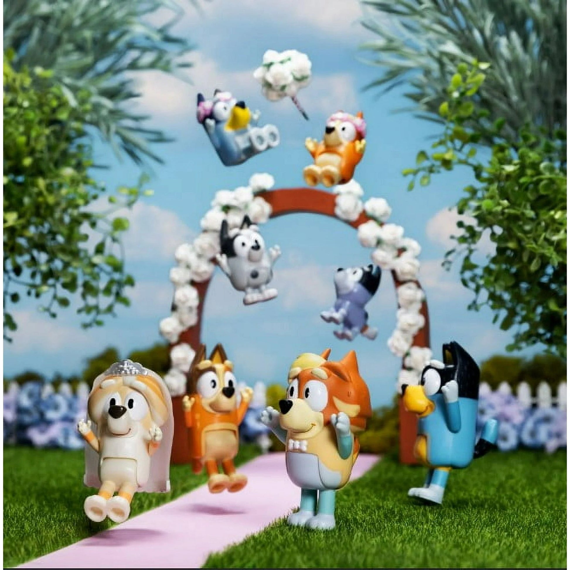 Bluey 4-Pack Wedding Figures, Includes Uncle Rad, Frisky, Bluey and Bingo, Toys for Kids 3-6 Years nirvanaguru