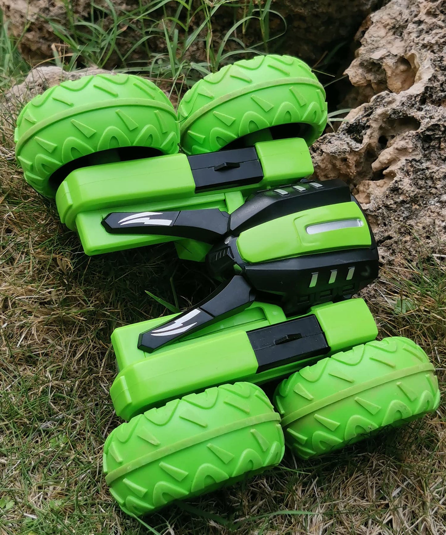 Threeking RC Stunt Cars Remote Control Car Double-Sided Driving 360-degree Flips Rotating Car Toy, Green Nirvana Guru