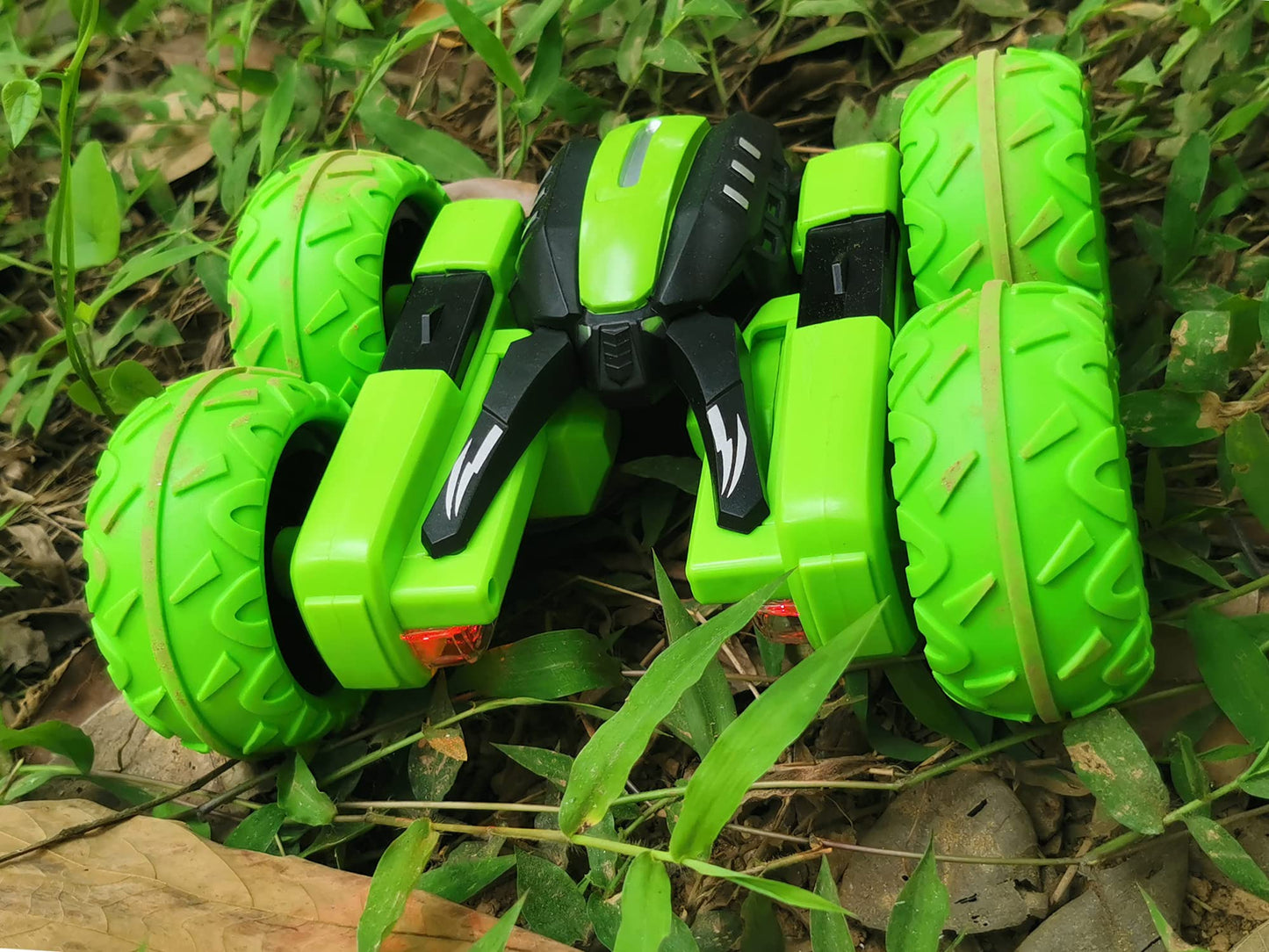 Threeking RC Stunt Cars Remote Control Car Double-Sided Driving 360-degree Flips Rotating Car Toy, Green Nirvana Guru