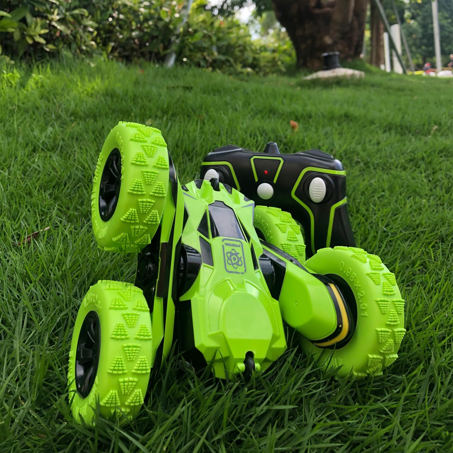 Threeking RC Stunt Cars Remote Control Car Double-Sided Driving 360-degree Flips Rotating Car Toy, Green Nirvana Guru