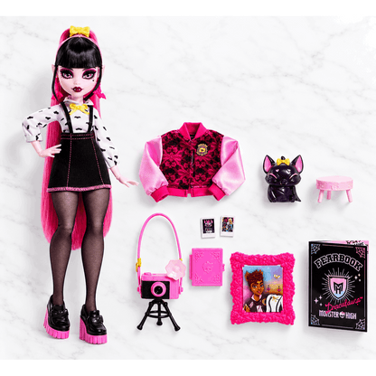 Monster High Fearbook Draculaura Fashion Doll with Yearbook and Photo Fang Club Accessories