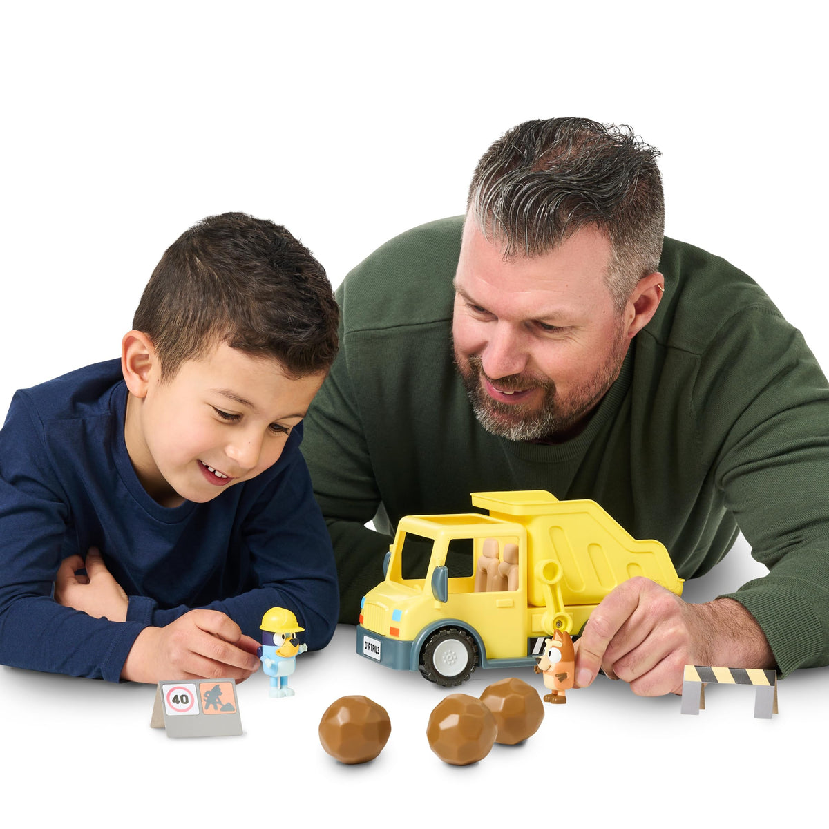 Bluey Dump Truck Toy Playset, Sturdy Working Toy Dump Truck with 2 Articulated Figures and 3 Huge Boulders, Construction Toys for Kids of Ages 3+