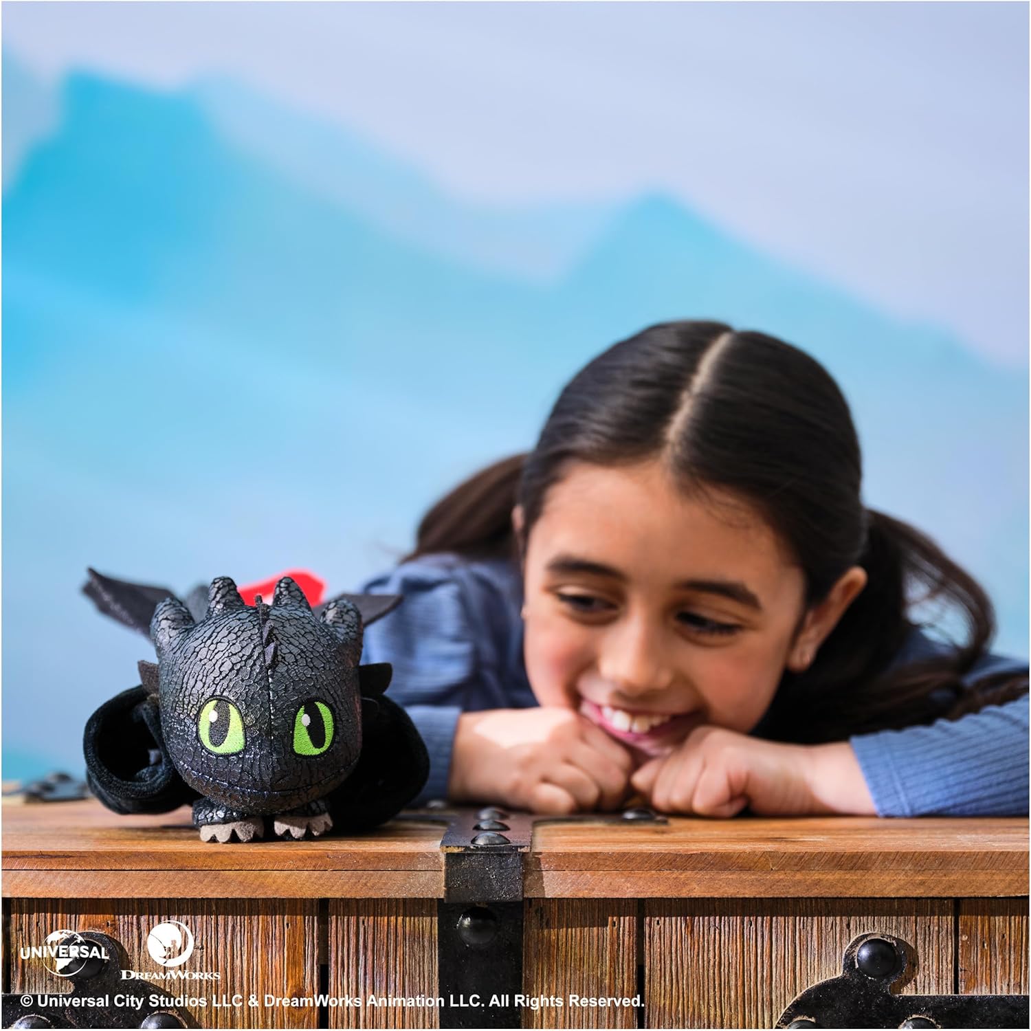 Dreamworks Dragons How to Train Your Dragon, Hug and Glide Toothless Plush Toy, 12” Dragon Stuffed Animal, Kids Toys for Boys Ages 4 and Up nirvanaguru