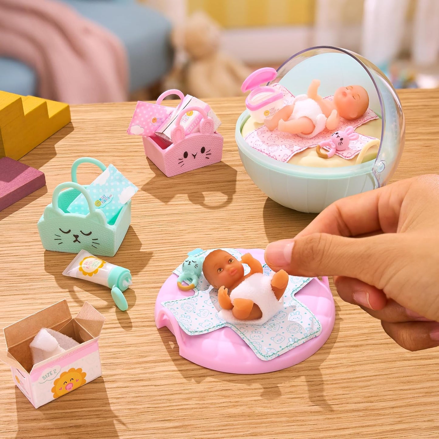 MGA's Miniverse Make It Mini Real Baby Nurture - Blind Packaging - Baby Care Themed Mini Collectibles - 8 Styles Including Rare Twins - Collectors, 8+ MINIVERSE