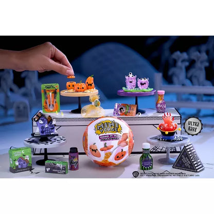 MGA's Miniverse Make It Mini Halloween 2025, Beetlejuice, Mini Collectibles: Includes Accessory Pieces, Polypropylene Material Nirvana Guru