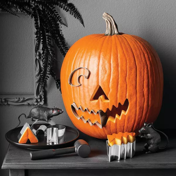 16pc Halloween Pumpkin Carving Punch in Kit - Hyde and EEK! Boutique™ Nirvana Guru
