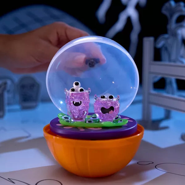 MGA's Miniverse Make It Mini Halloween 2025, Beetlejuice, Mini Collectibles: Includes Accessory Pieces, Polypropylene Material Nirvana Guru